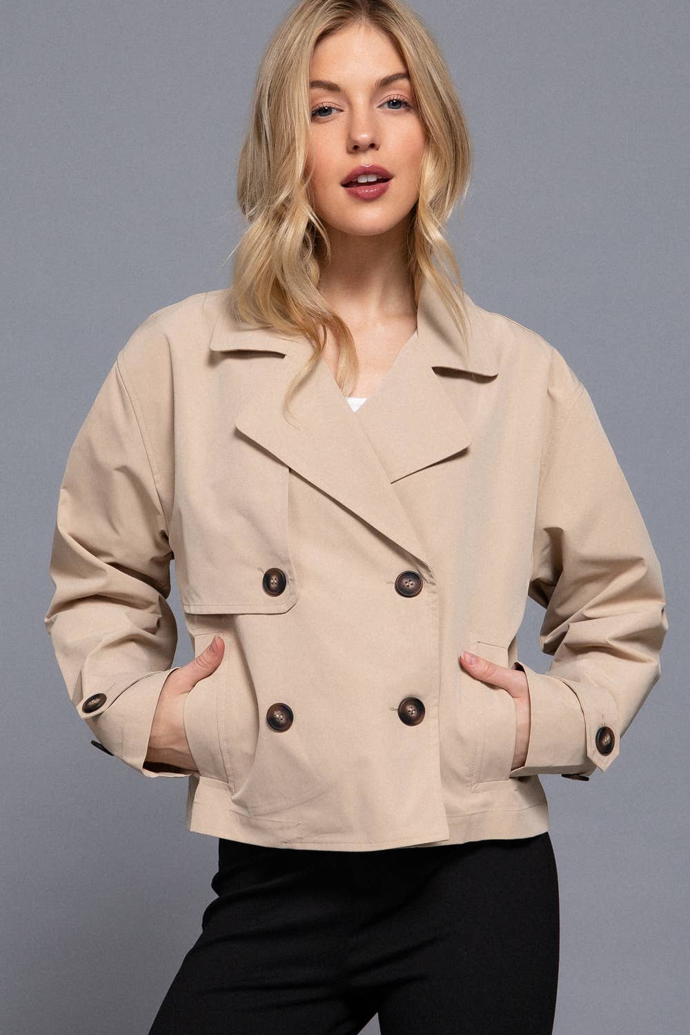 `.Double Breasted Short Trench Jacket: KHA-sand khaki-185739 / S